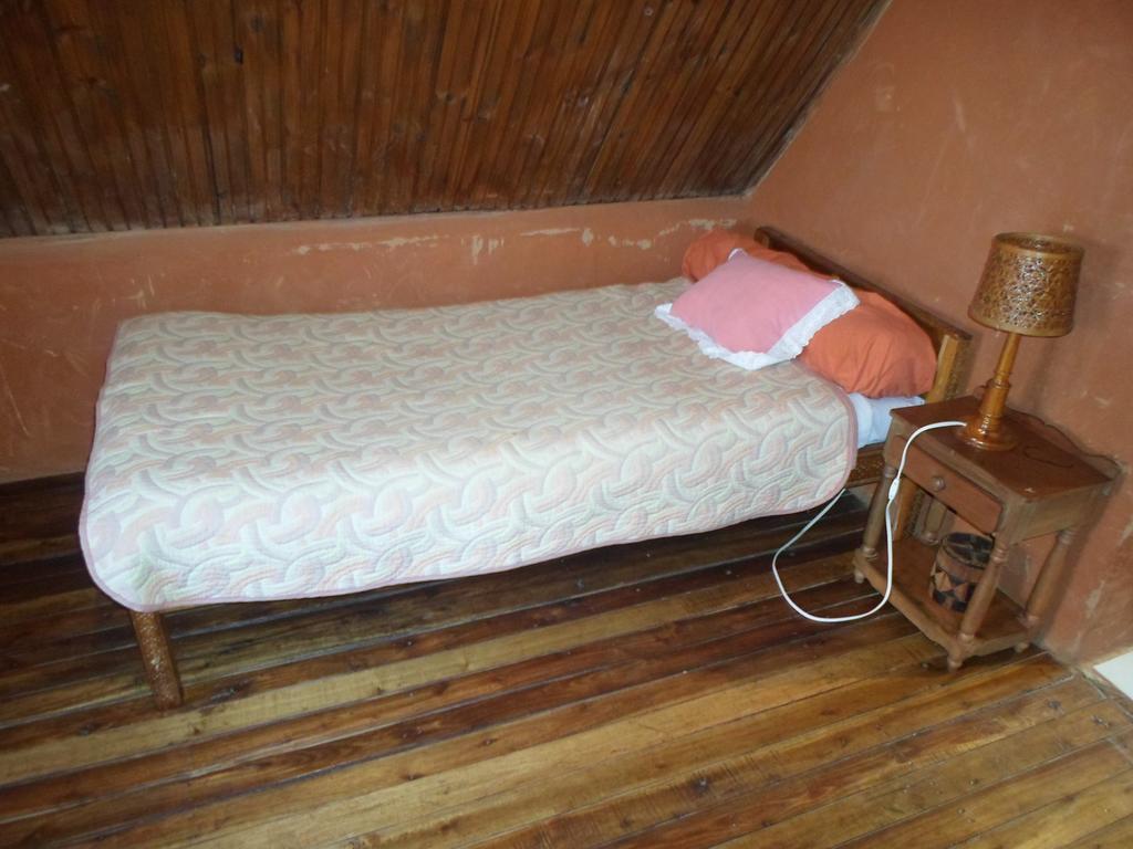 Le Karthala Chambres D'Hotes Ανταναναρίβο Δωμάτιο φωτογραφία