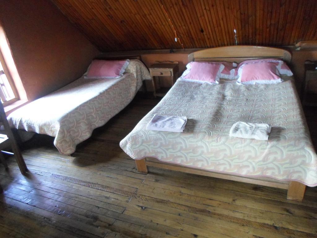 Le Karthala Chambres D'Hotes Ανταναναρίβο Δωμάτιο φωτογραφία